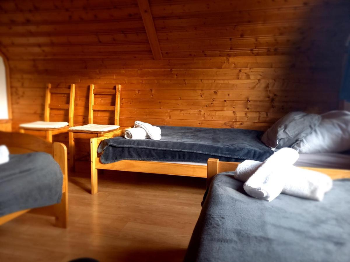 Idill Ueduelohaz Villa Tiszafüred Exteriör bild